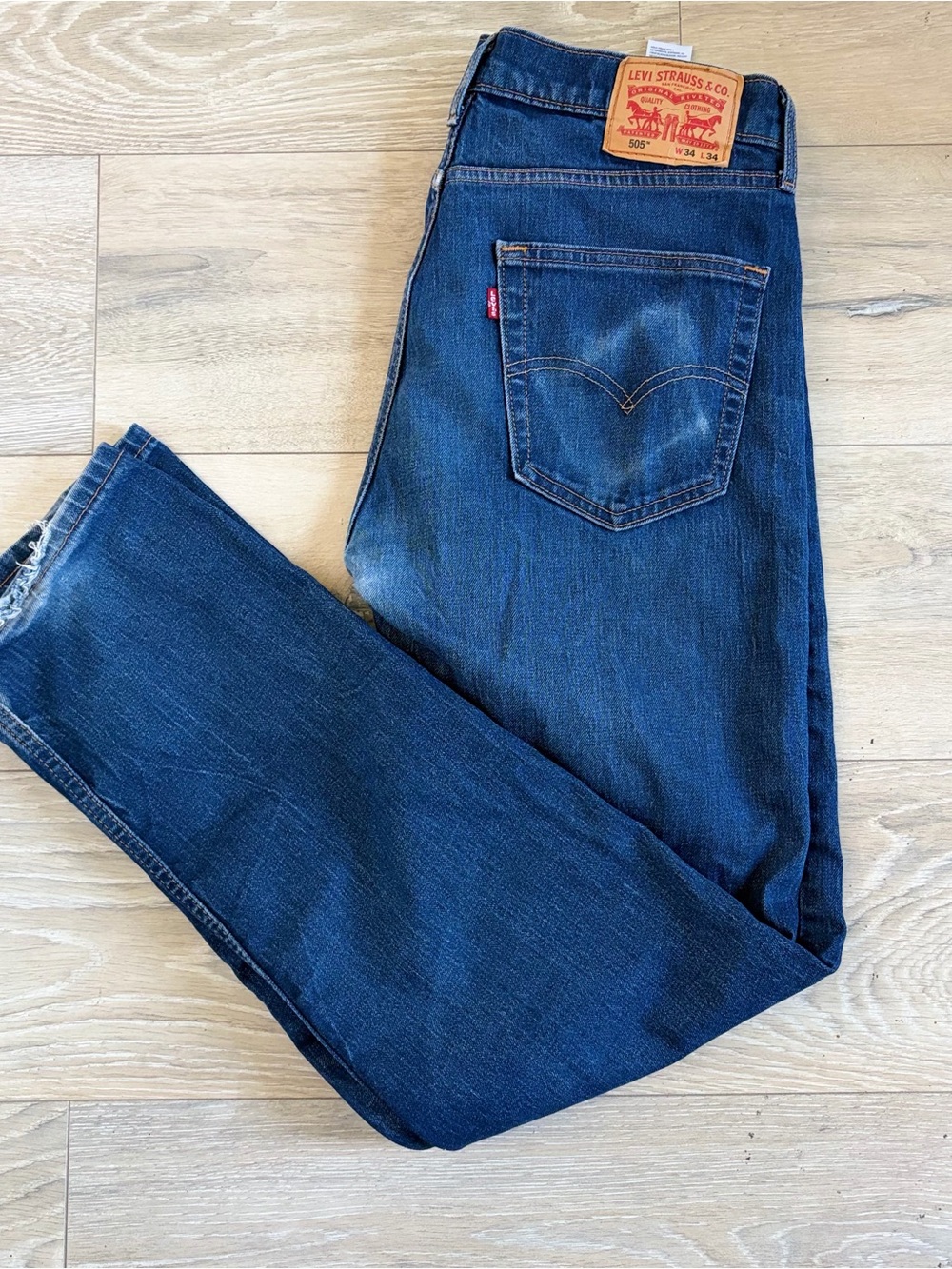 Levi's Men's Indigo Blue Straight Jeans